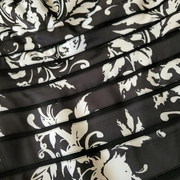 White House Black Market Strapless Black and White Dress NWT - Picture 6 of 16